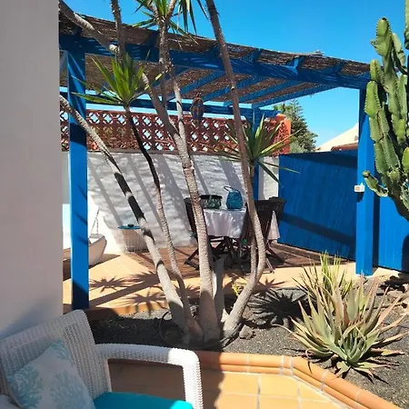 Rosa Meravigliosa Con Piscina Interna *