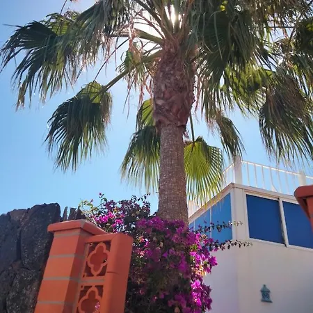 Rosa Meravigliosa Con Piscina Interna Vila *