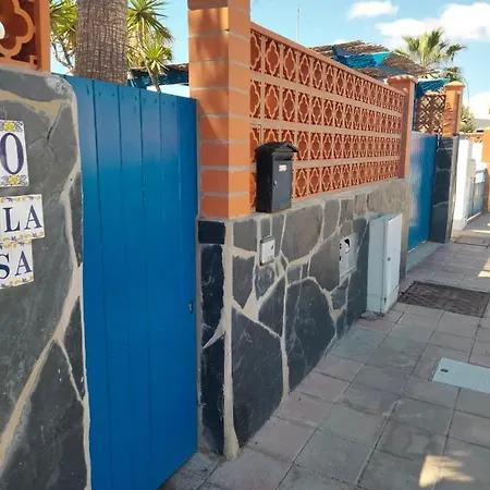 Rosa Meravigliosa Con Piscina Interna *